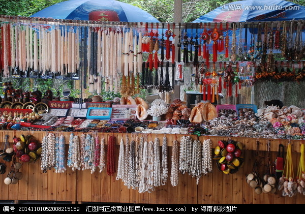 {賭波}(旅游购物业在旅游收入中所占比例最大)